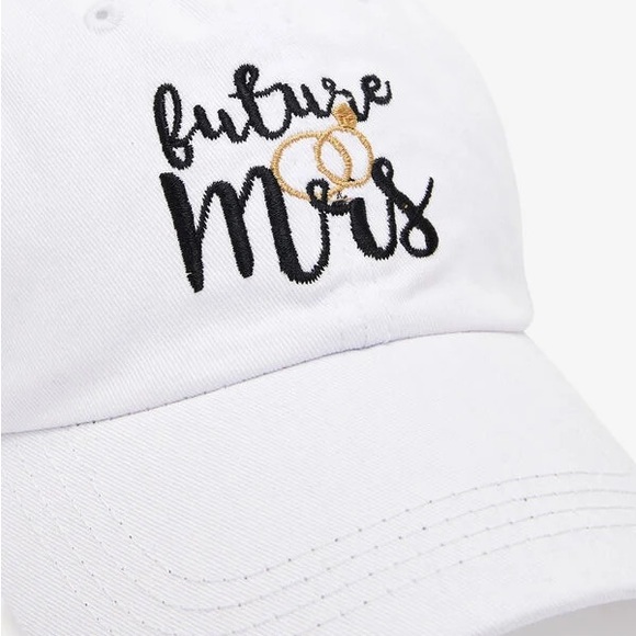 FUTURE MRS 💍 Baseball Cap, One Size - Picture 2 of 3